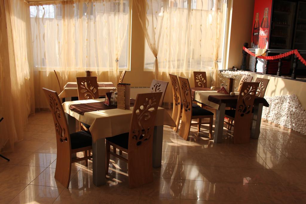 Hotel Brilliance Varna ภายนอก รูปภาพ
