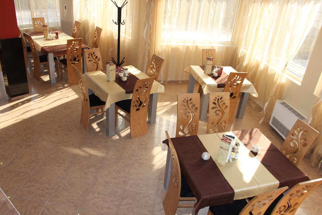 Hotel Brilliance Varna ภายนอก รูปภาพ