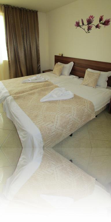 Hotel Brilliance Varna ภายนอก รูปภาพ